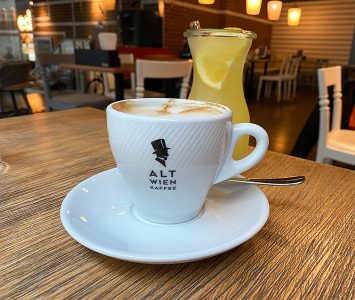 Frühstück im Café Edison in Wien