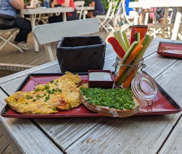 Frühstück in der Manameierei in Wien