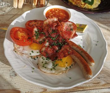 Frühstück im Little Britain in Wien