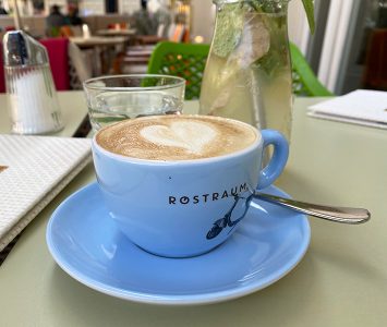 Frühstück im Stadtcafé in Wien