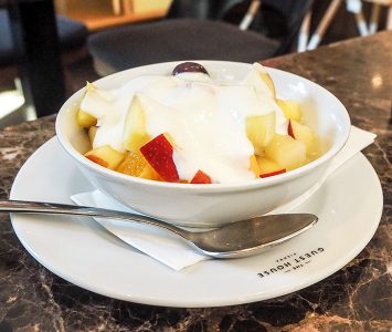 Frühstück im The Guesthouse in Wien