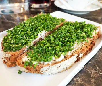 Frühstück im The Guesthouse in Wien