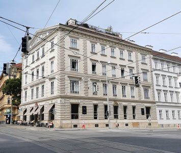 Frühstück im Café Eiles in Wien