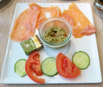 Frühstück im Rauwolf Rösthaus in der SCS