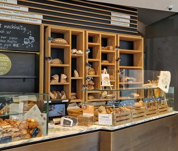 Frühstück in der Bäckerei Felzl in Wien