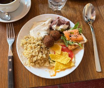 Frühstück im Weltcafé in Wien