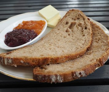 Frühstück bei Pöhl & Mayr am Kutschkermarkt in Wien