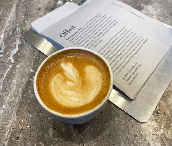 Frühstück in der Bäckerei Öfferl in Wien