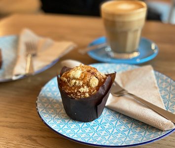 Schnelles Frühstück im Coffee Junkie in Wien