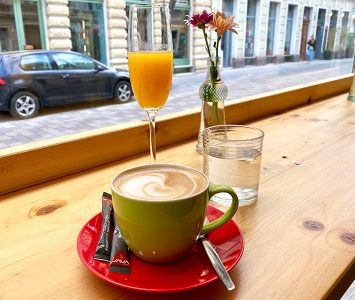 Frühstück im Café Namenlos in Wien