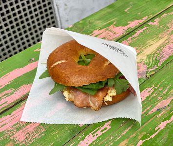 Frühstück bei Budapest Bägel in Wien