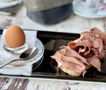 Frühstück in der Blumenwiese in Wien