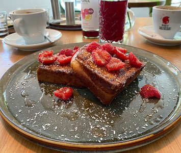 Frühstück im Café Friedl in Wien