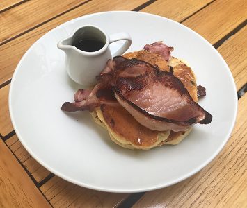 Frühstück im The Long Hall in Wien