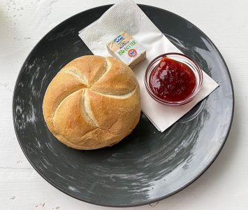 Frühstück im Café Kriemhild in Wien