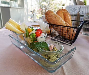 Frühstück im Ladencafé Pomale in Felixdorf