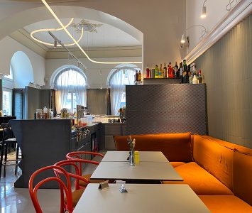 Frühstück im Café Bellaria in Wien