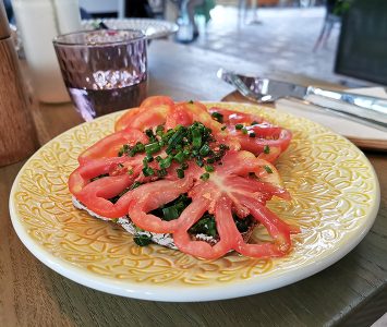 Frühstück im Ponykarussell in Wien