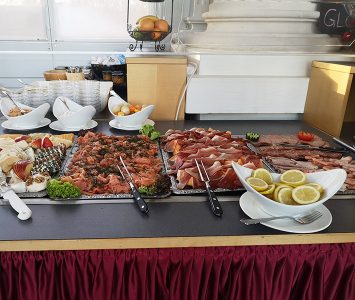 Frühstück im Café Gloriette in Wien