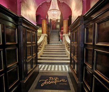 Frühstück im Hotel Josefine in Wien