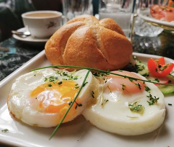 Frühstück im Hotel Josefine in Wien
