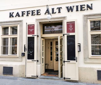 Frühstück im Kaffee Alt Wien in Wien