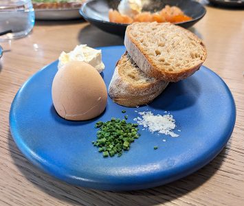 Frühstück im &flora in Wien