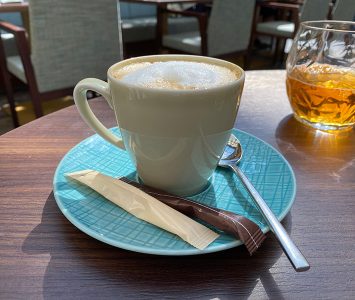 Frühstück im Café Wohnzimmer in Krems