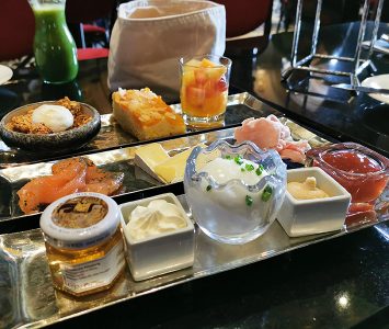 Frühstück im Café im KHM in Wien