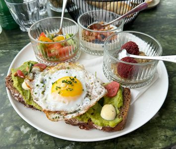 Frühstück im Café Rondell in Wien