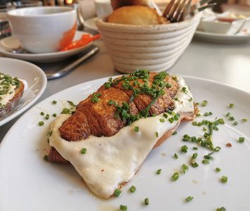 Frühstück in der Bäckerei Szihn in Wien