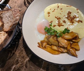 Frühstück im Goldener Papagei in Wien