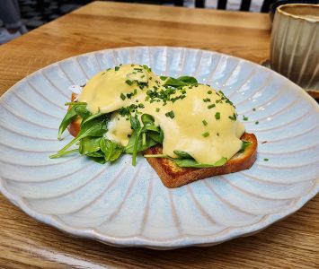 Frühstück im Café Friedlich in Wien