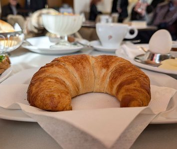 Frühstück im Café Prückel in Wien
