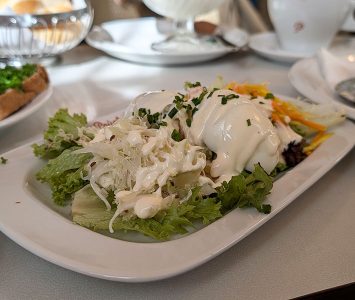Frühstück im Café Prückel in Wien