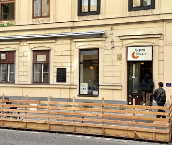 Frühstück im Bistro Deppat in Wien