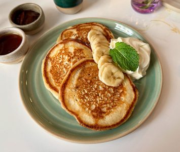 Frühstück im Bistro Deppat in Wien