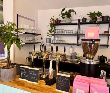 Frühstück im Bistro Deppat in Wien