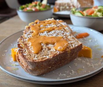 Frühstück im Café Essenz in Wien