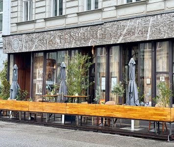 Frühstück im Caffè Altenberg in Wien