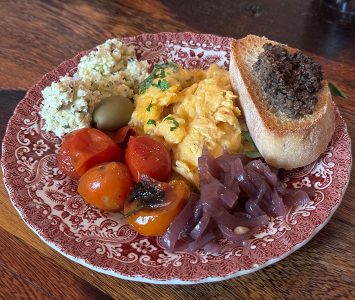 Frühstück im Caffè Altenberg in Wien