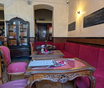 Frühstück im Kaffee Kunze in Wien
