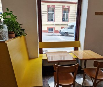 Frühstück im Café Comet in Wien
