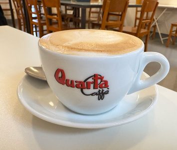 Frühstück in der Hidden Kitchen in Wien.