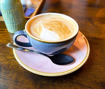 Frühstück im Lebenslinien Café in Wien
