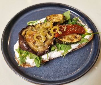 Frühstück im Olive Café & Concept Store in Wien